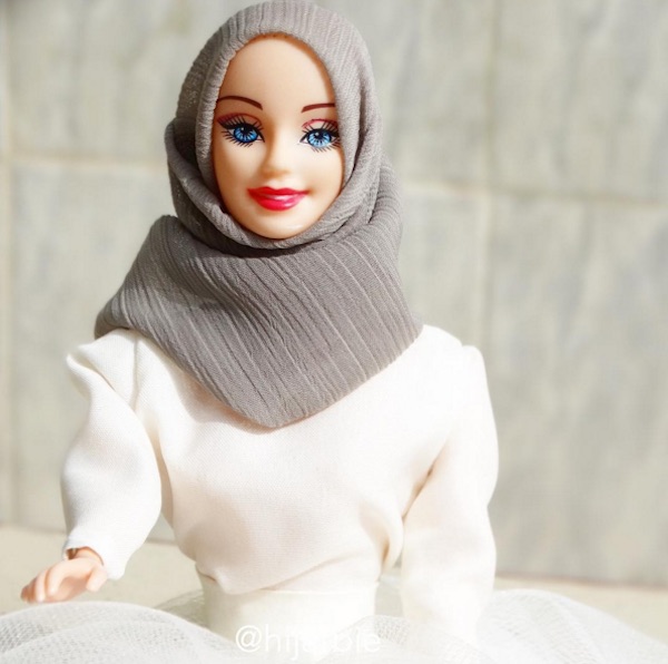 Theres An Instagram Account For Hijab Wearing Barbie Fashion Journal 