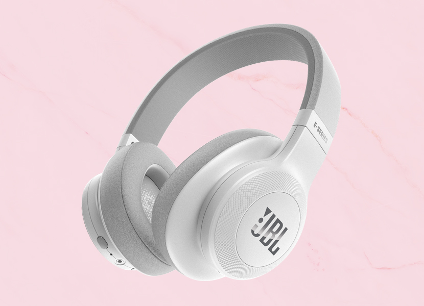 JBL Everest headphones white
