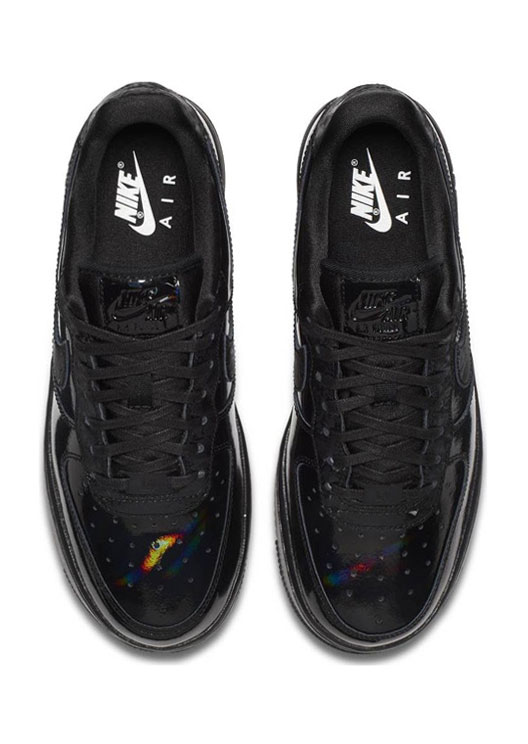 Air Force 1 receives a glossy black 