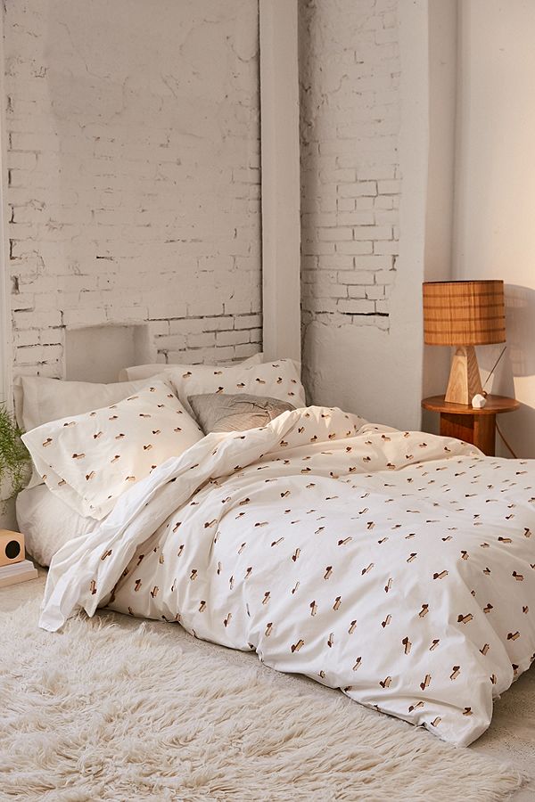 Urban Outfitters has released a sausage dog doona cover 