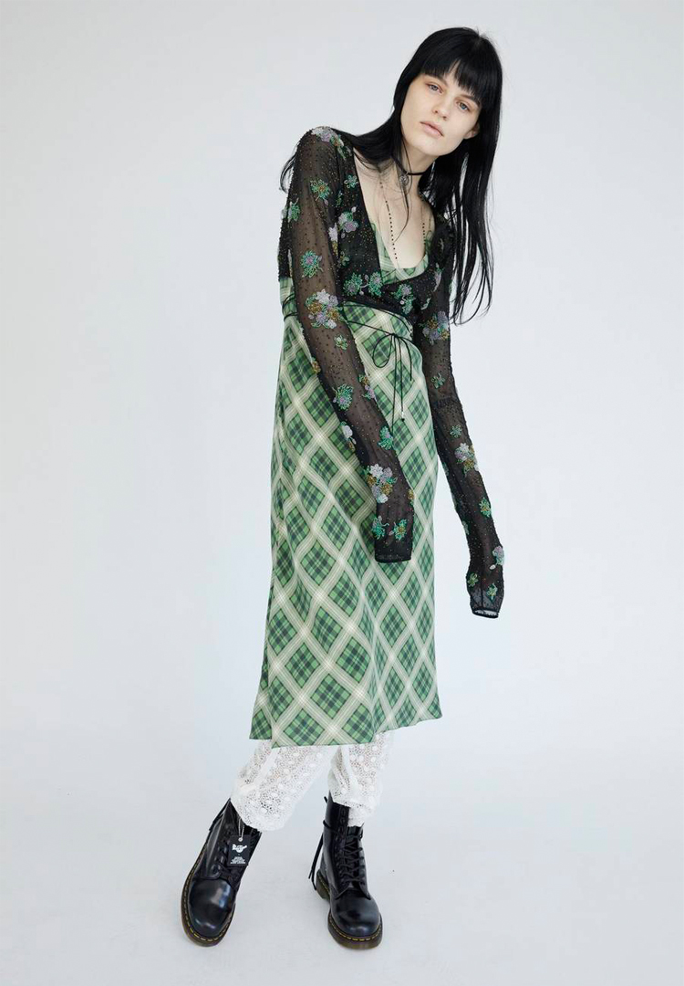 Quite the scandal: Marc Jacobs is revamping his controversial 1990s grunge  collection
