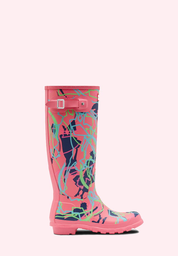 Hunter Boots releases a practically perfect ‘Mary Poppins’ collection