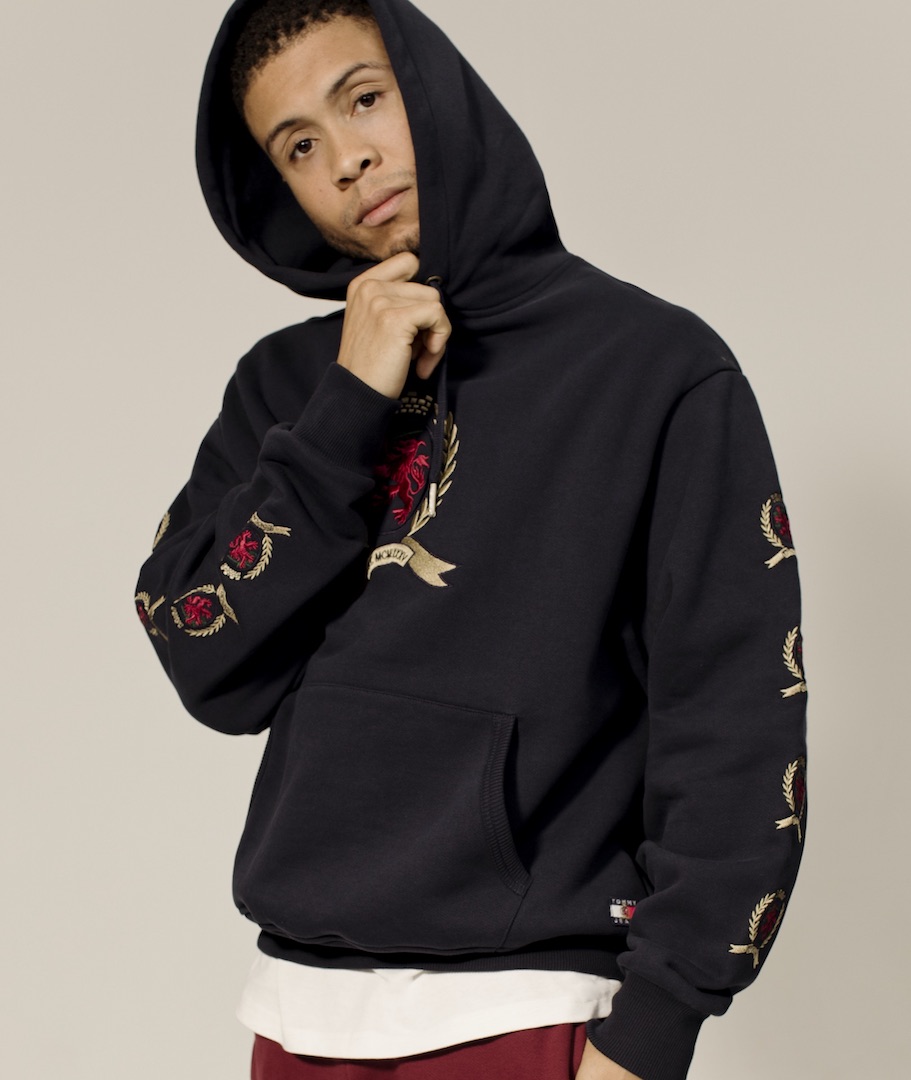 tommy jeans capsule crest logo sweatshirt