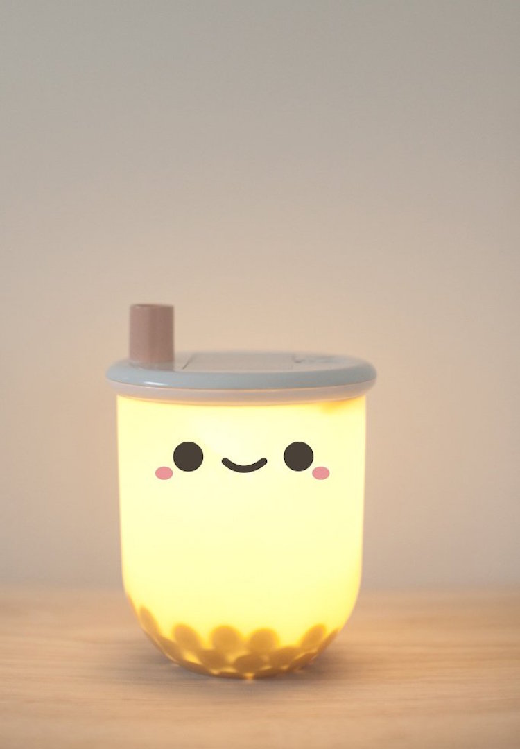 Light up your life with this adorable bubble tea lamp