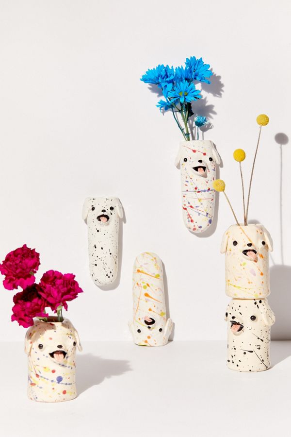 Urban Outfitters restocks the dog-shaped vase that’s been missing from your home
