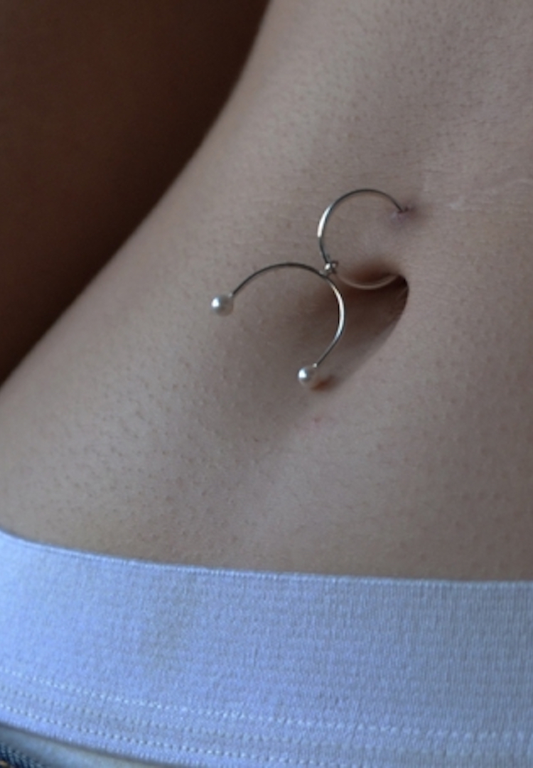 The Nineties Are Back, So How About Male Belly Rings?