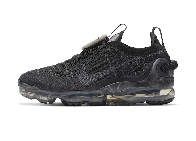 Nadie piel Crónico Nike's new VaporMax is made from 50 per cent recycled materials - Fashion  Journal