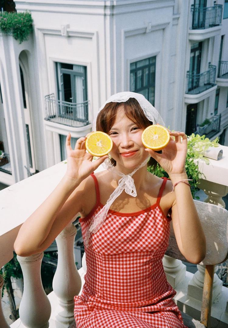 Is people pleasing a form of manipulation?