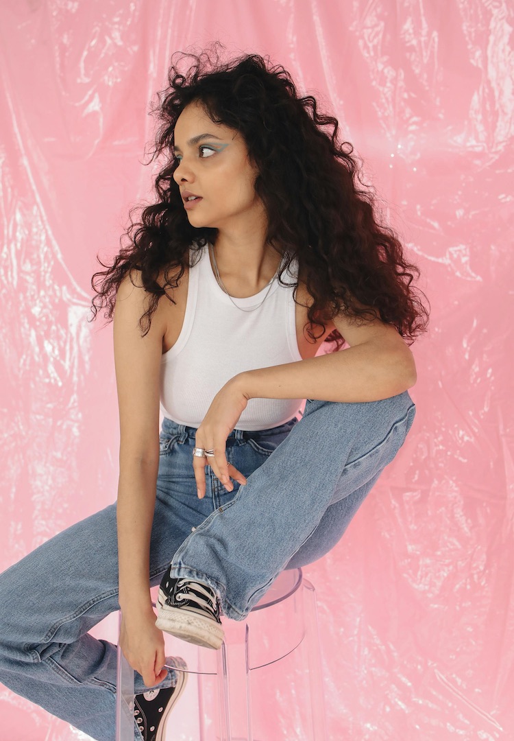 How to brush curly hair, from someone who has tried everything