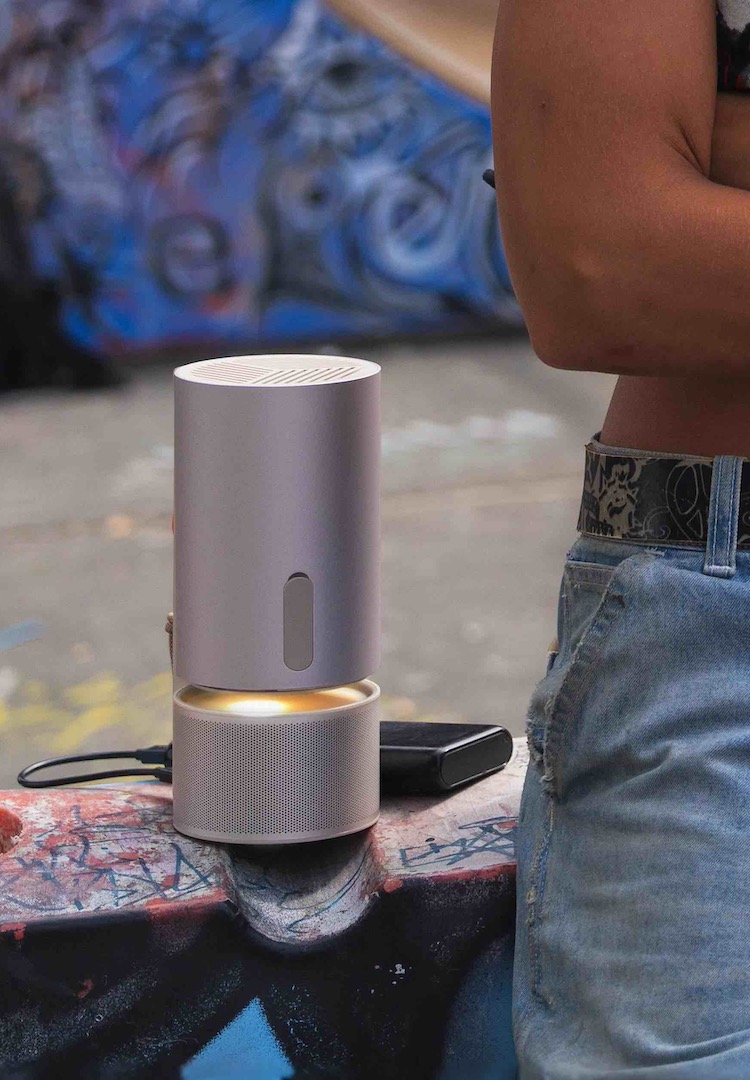 WIN: A $1,099 Portable Projector from Xgimi