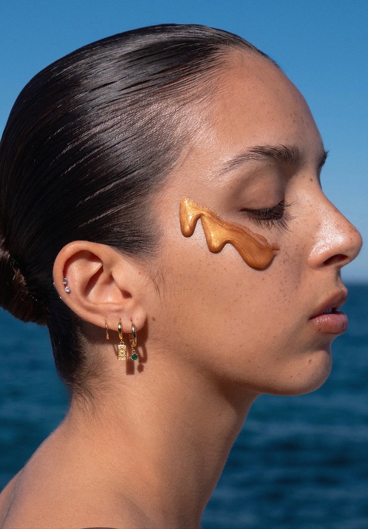 A makeup artist’s guide to bronzing drops and gradual face tanners