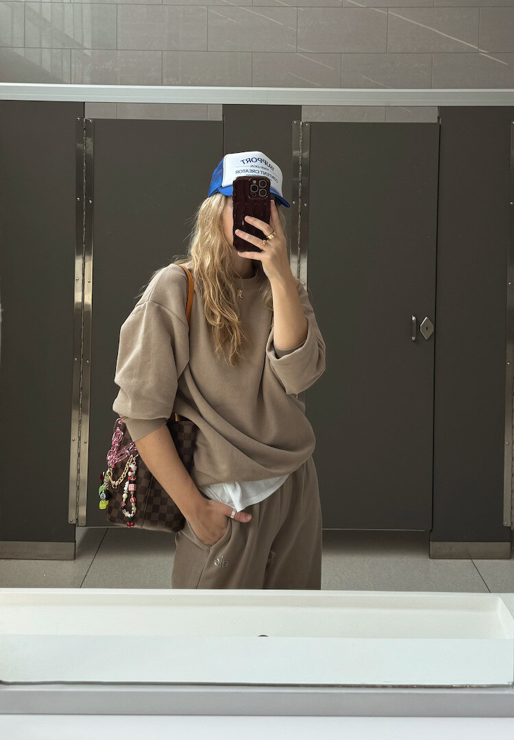 A flight attendant’s skincare routine for long-haul flights, approved by dermatologists