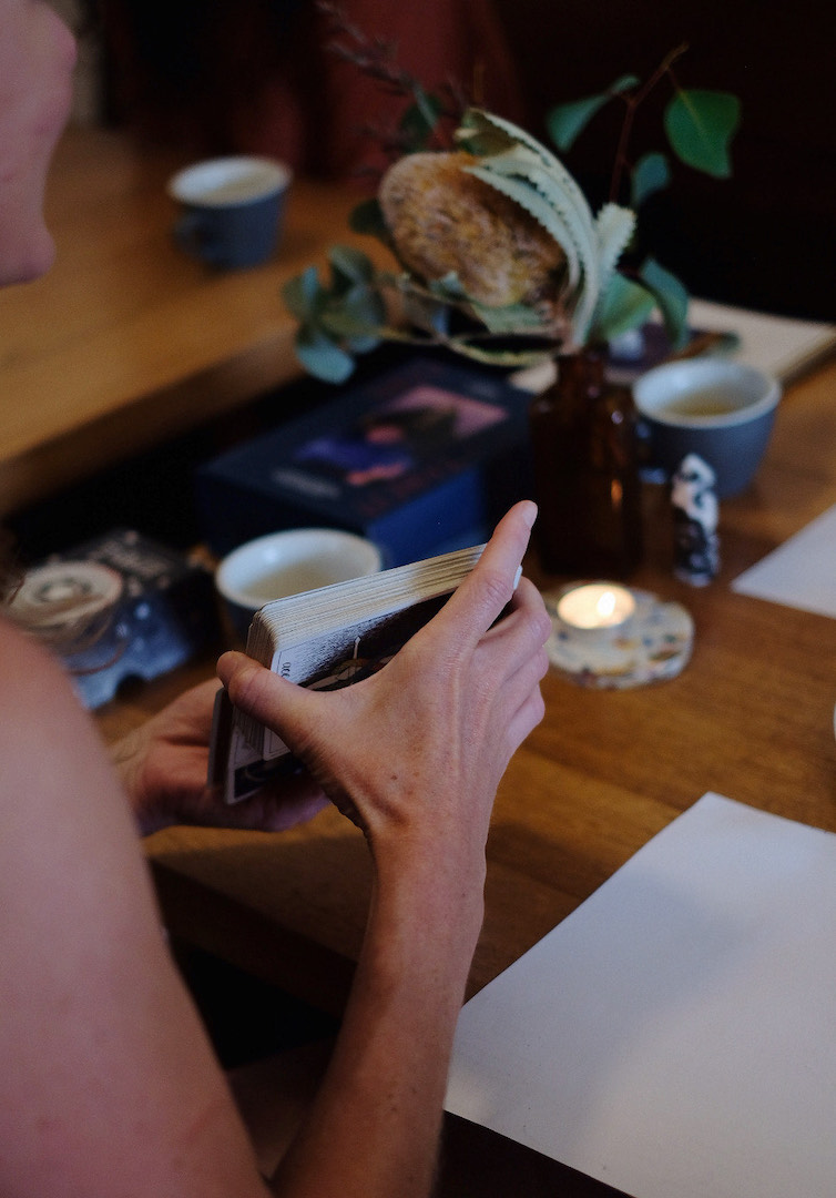 Tarot clubs are a thing, here’s what happens at them