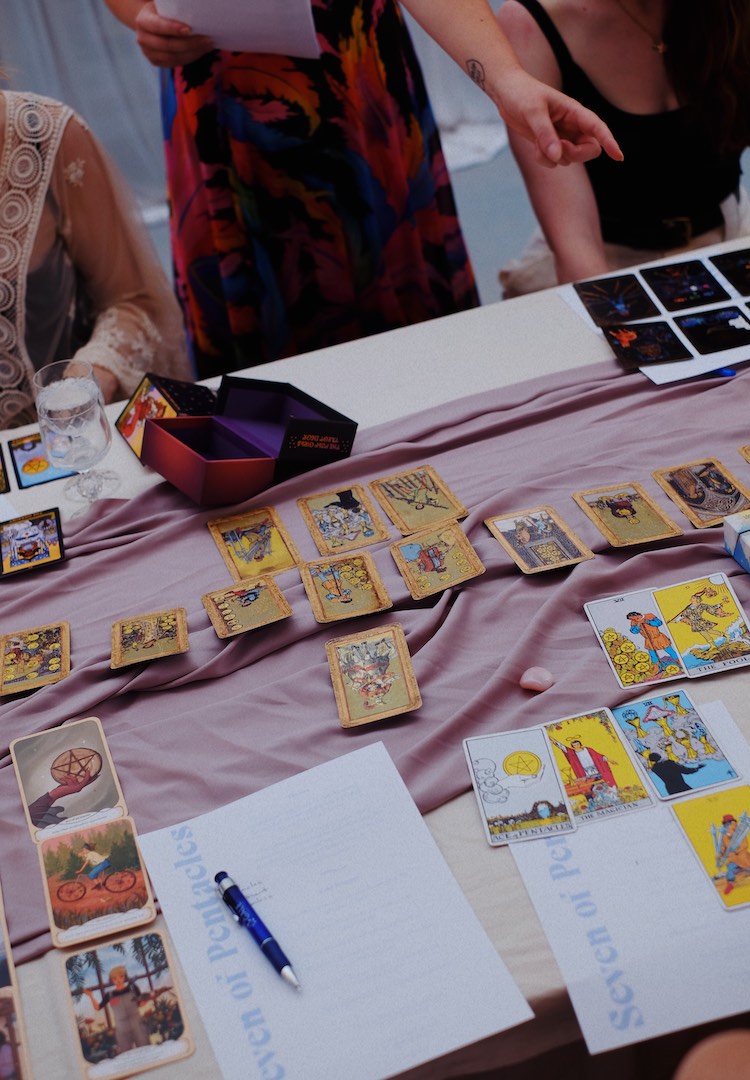 Tarot clubs are a thing, here’s what happens at them