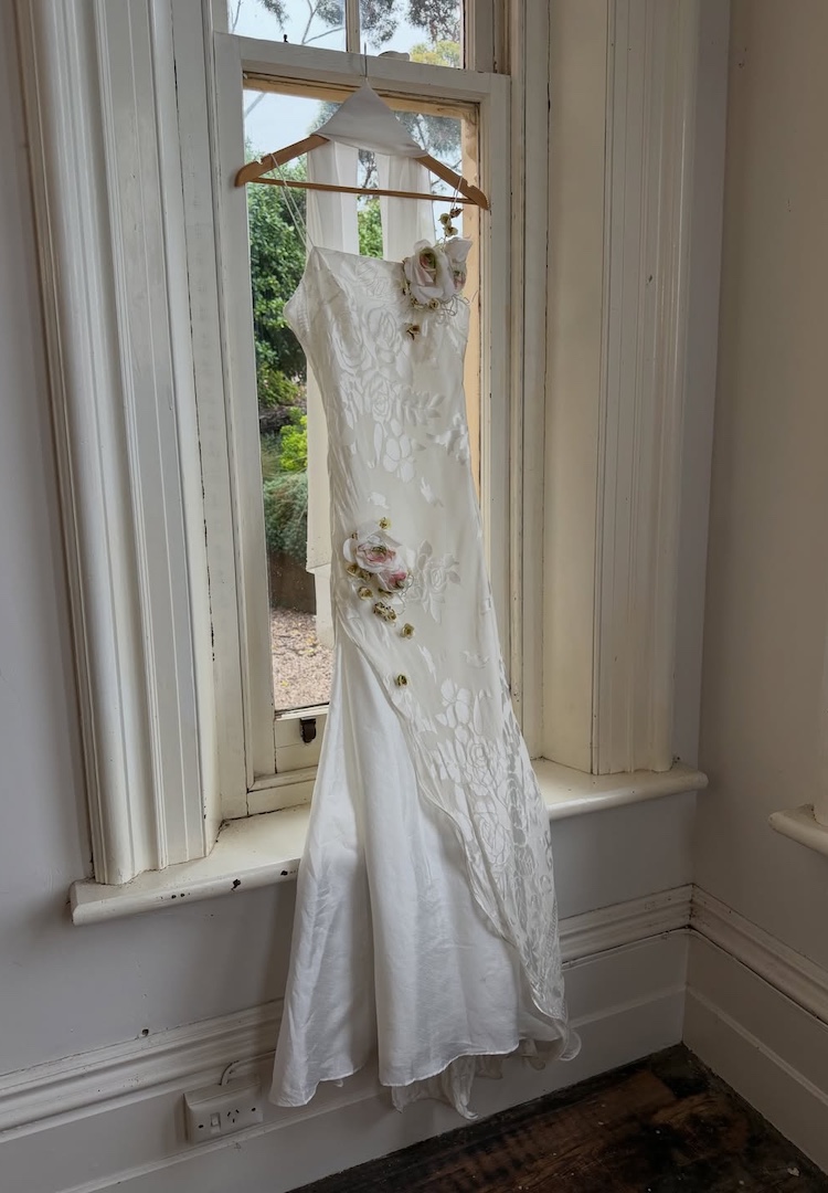 From dresses to jewellery, here’s how modern brides are wearing vintage