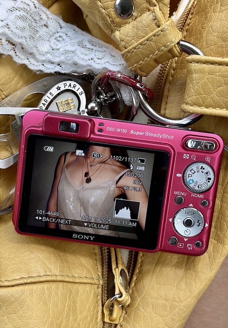 Working at Supré as a teen in the noughties explains everything about me now