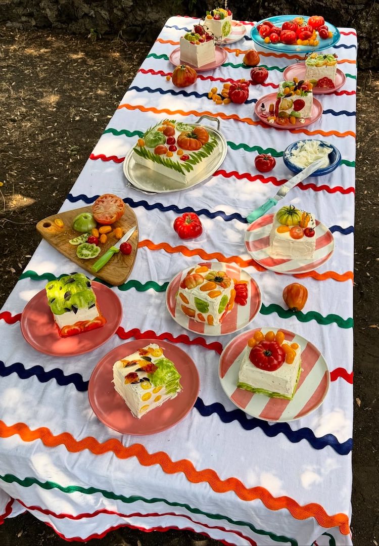 Our favourite accounts to follow for tablescaping inspiration