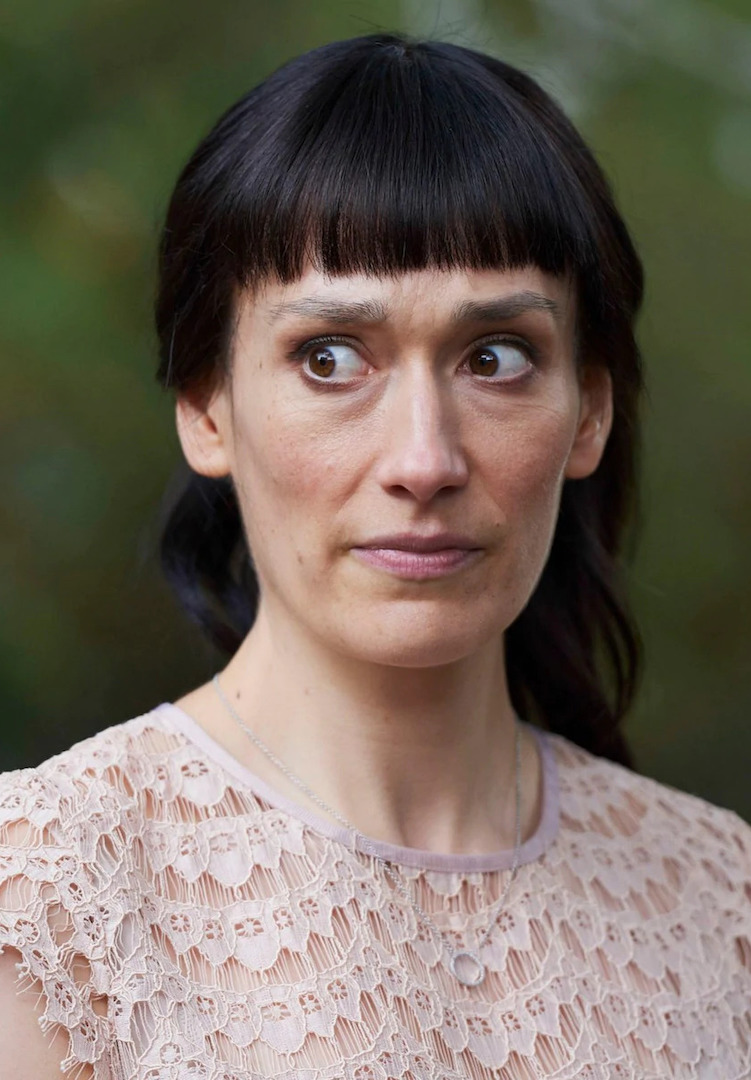 You hate your new haircut. Should you break it to your hairdresser?