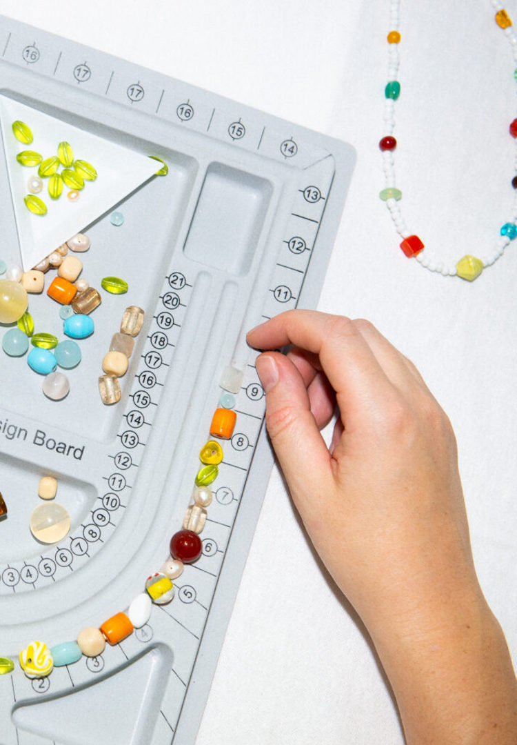 DIY Daisy Upcycled Beaded Necklace Workshop