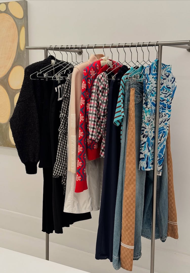 Closet Sale at Saloon Store