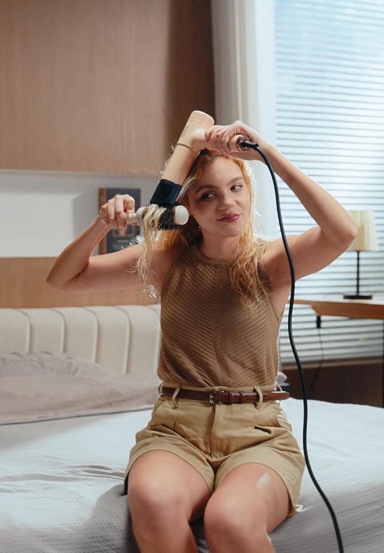 I’m a beauty editor, here’s why I won’t travel without my AIMIKE HyperFlex Go Hair Dryer